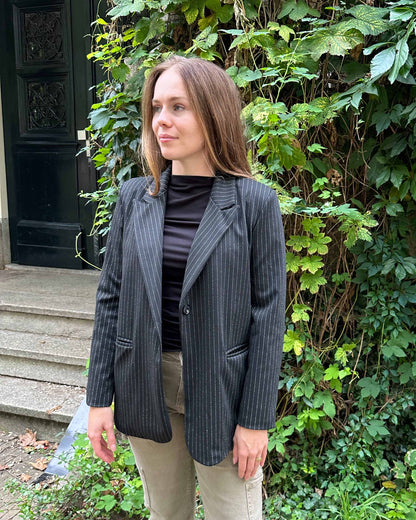 Zwarte dames blazer/cobert met zilver streepje